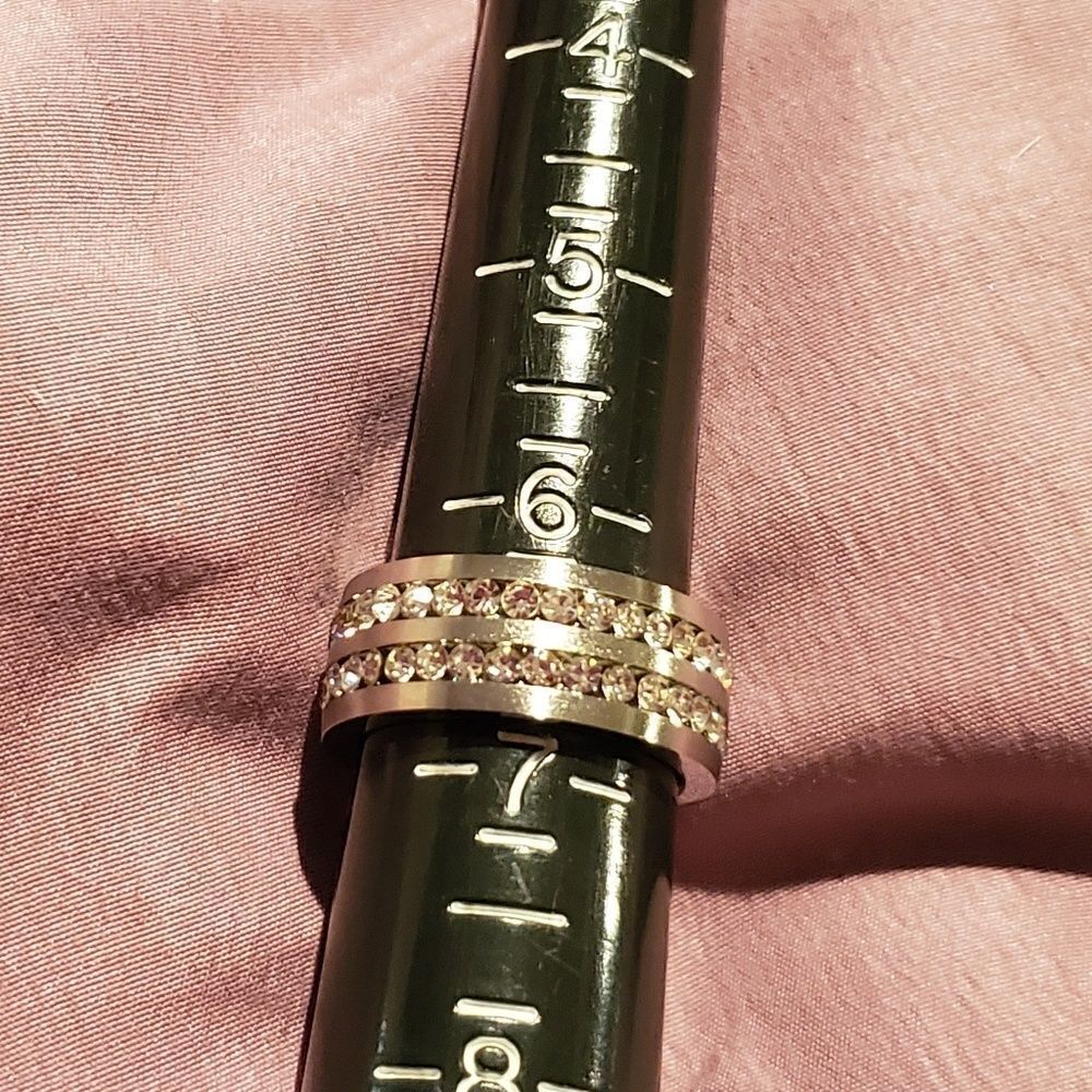 Crystal Ring - Picture 4 of 7